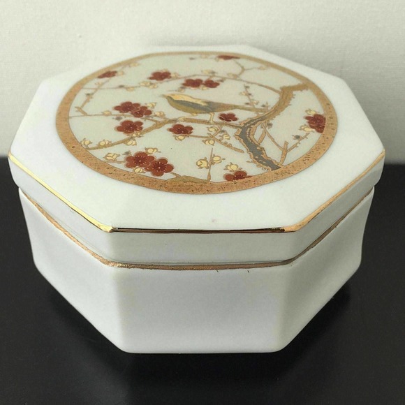 VTG Singing Bird Octagonal Trinket Jewelry Box Ceramic White Gold Red Japan - Picture 5 of 6